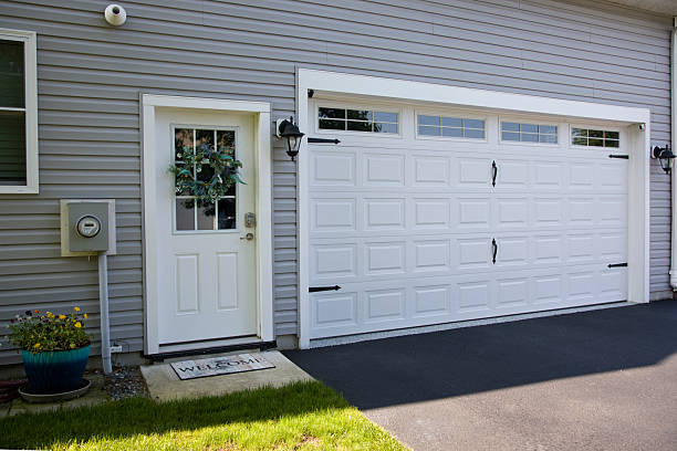 24/7 Emergency Garage Door Panel Replacement experts in Fayette County County, WV